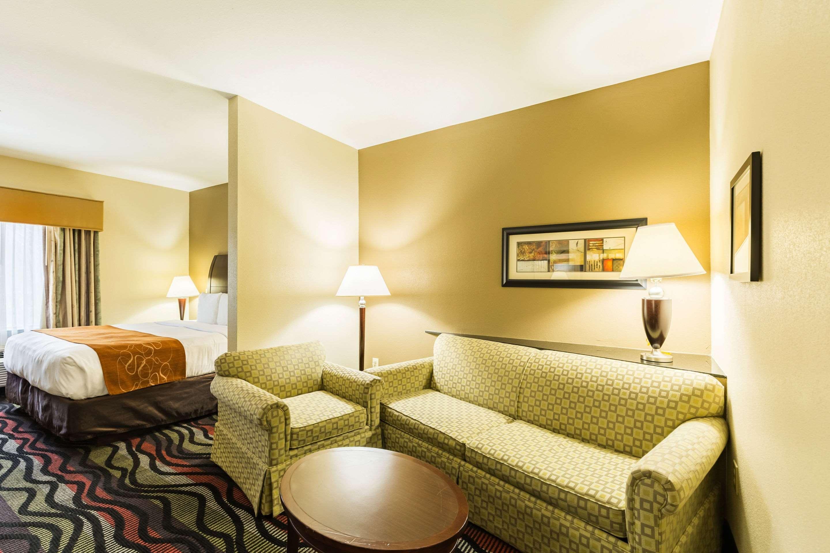 Comfort Suites Beaumont I-10 Exterior photo