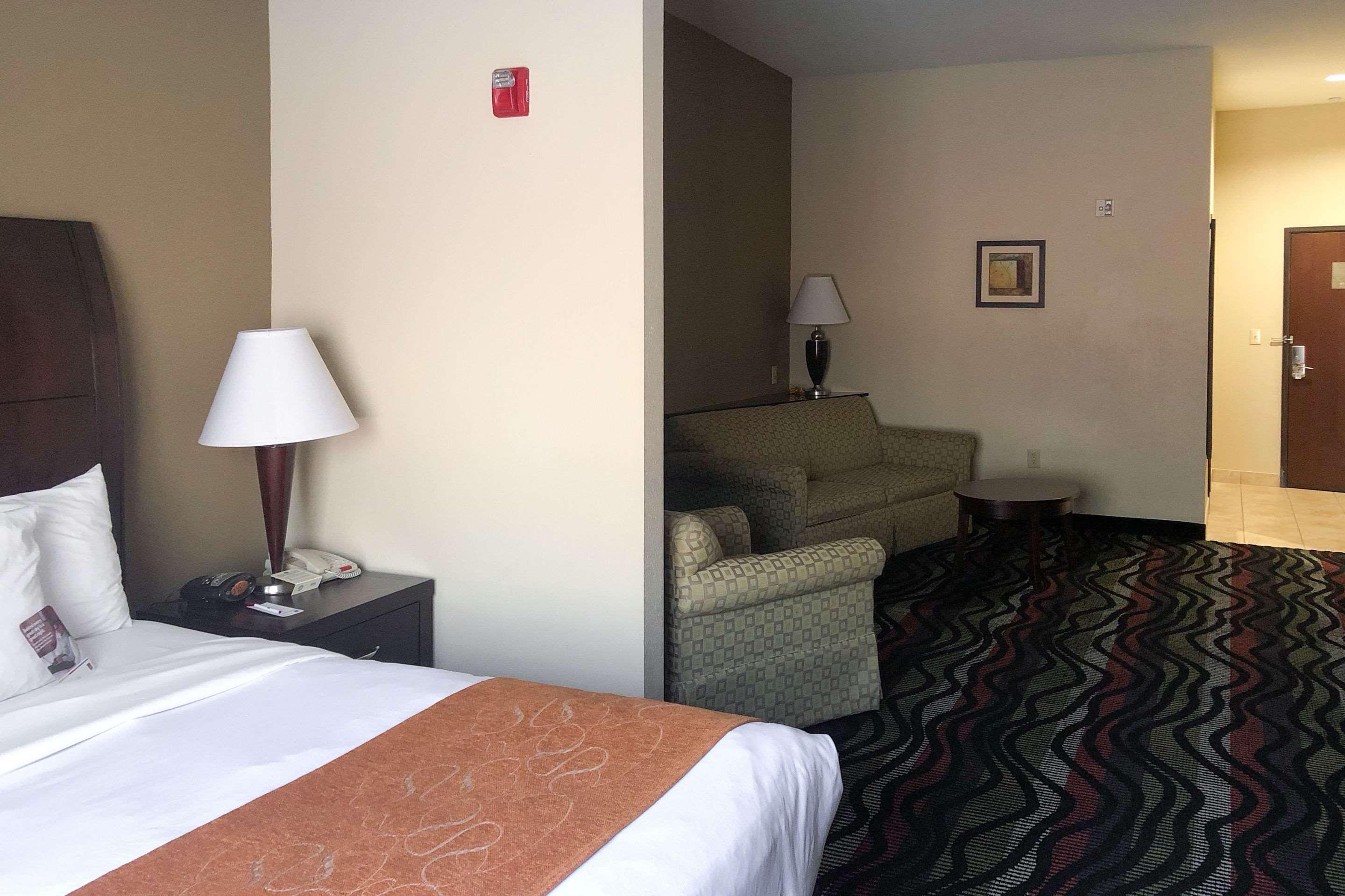 Comfort Suites Beaumont I-10 Exterior photo